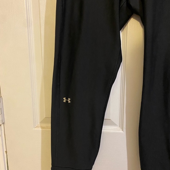 Under Armour LIKE NEW HeatGear Capri Leggings XL - Picture 2 of 8